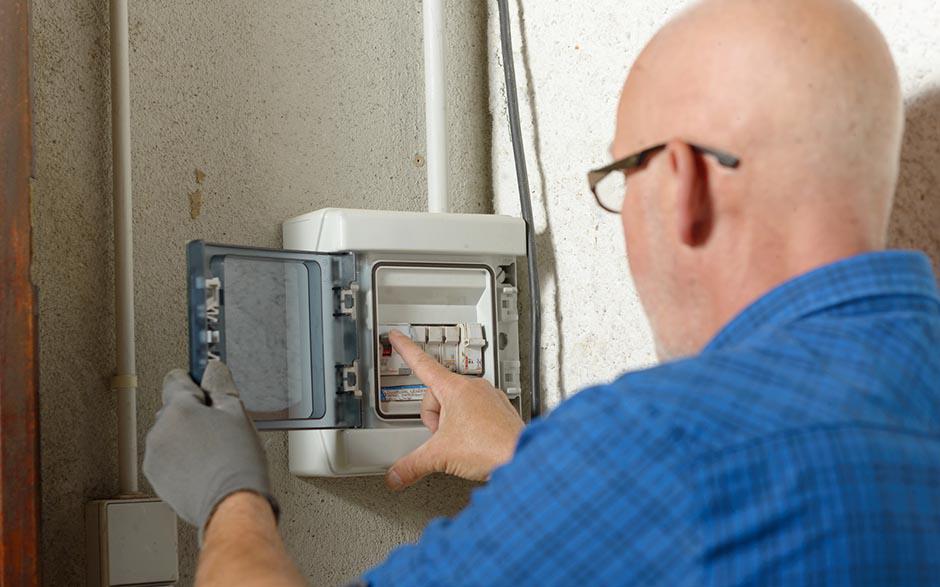 tarif électricien bâtiment Magny-en-Vexin